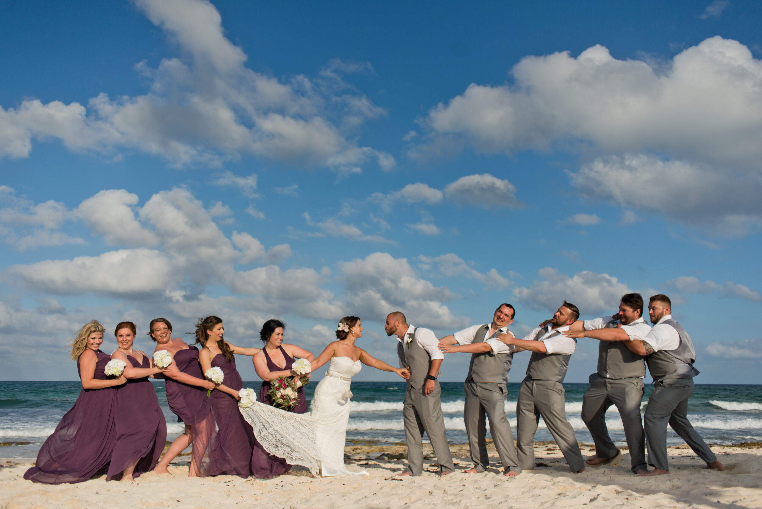 bride and groom mexico